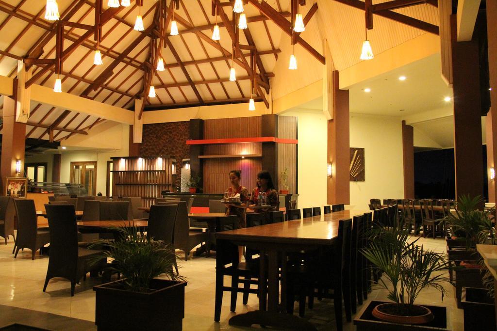 Kampoeng Nelayan Hotel Palu Exterior photo